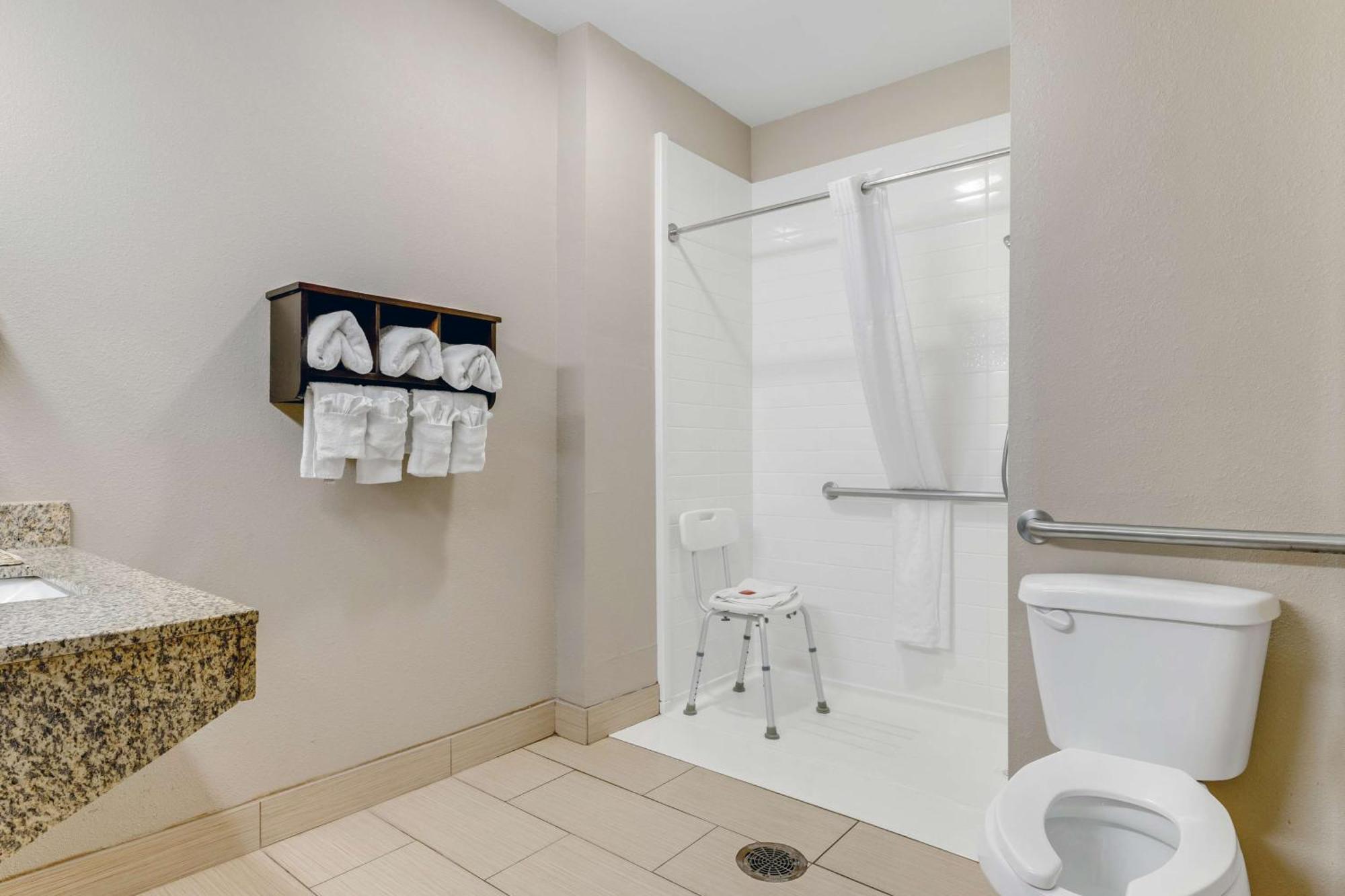 Surestay Plus Hotel By Best Western Owasso Tulsa North Εξωτερικό φωτογραφία