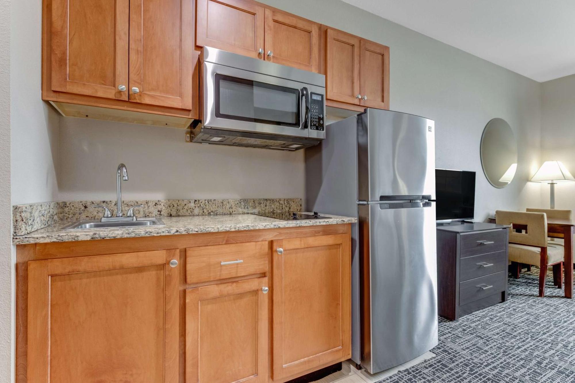 Surestay Plus Hotel By Best Western Owasso Tulsa North Εξωτερικό φωτογραφία